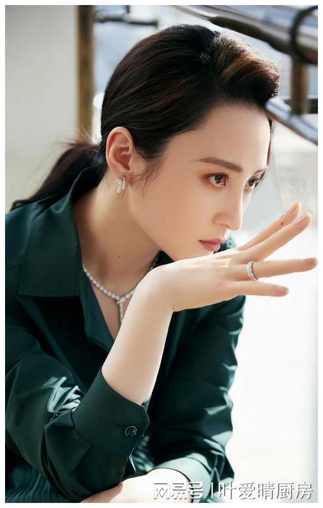 10位明星妻子哪位明星的老婆最漂亮k8凯发一触即发娱乐圈颜值最高的(图29)